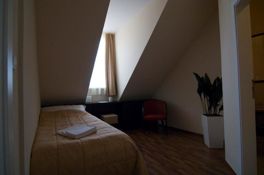 Hotel Grand 4*